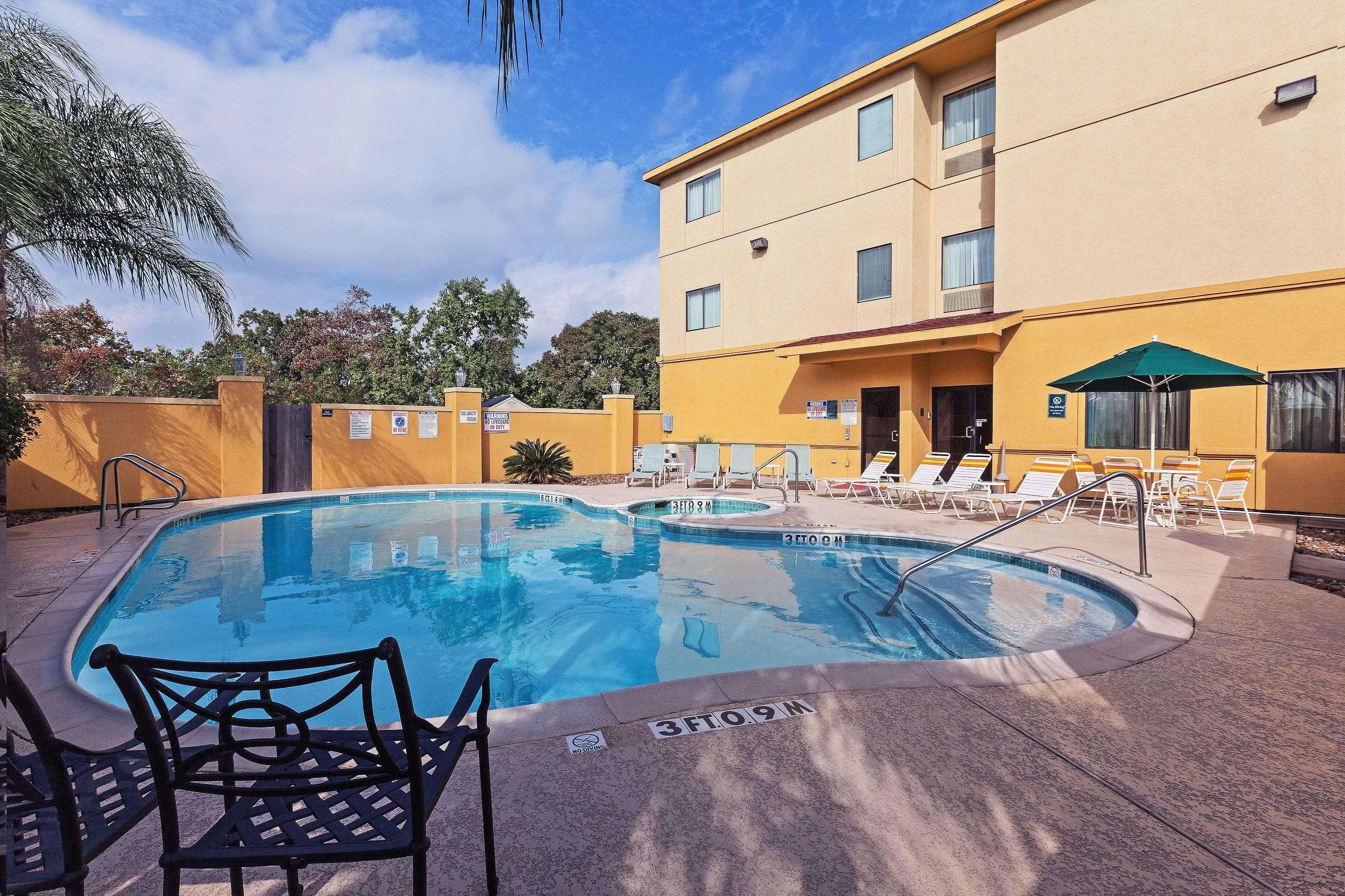 La Quinta By Wyndham Pasadena Ξενοδοχείο Εξωτερικό φωτογραφία