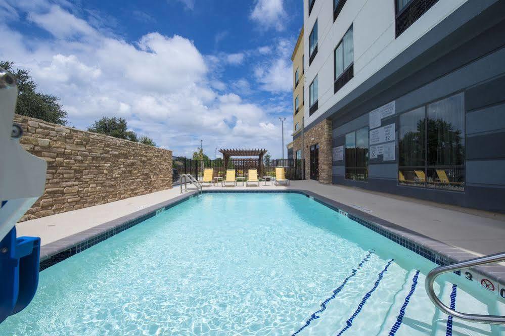 La Quinta By Wyndham Pasadena Ξενοδοχείο Εξωτερικό φωτογραφία