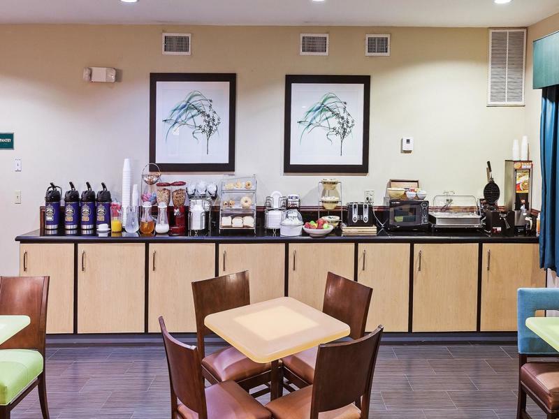 La Quinta By Wyndham Pasadena Ξενοδοχείο Εξωτερικό φωτογραφία